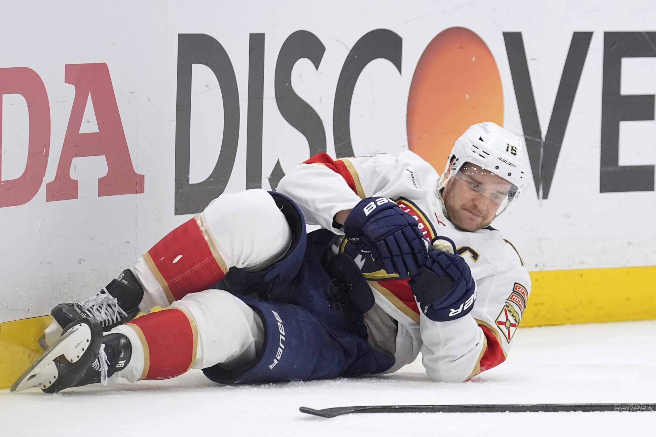 Barkov misses final 10 minutes of Panthers’ win after taking hit from Lightning’s Hagel