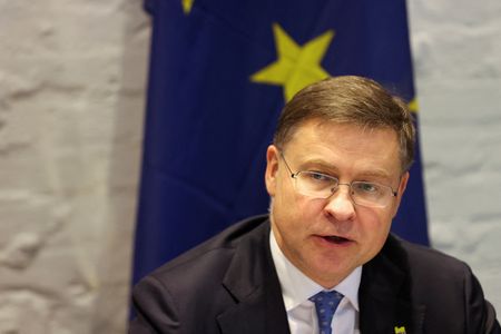 US and EU not close to deal on tariffs – EU’s Dombrovskis