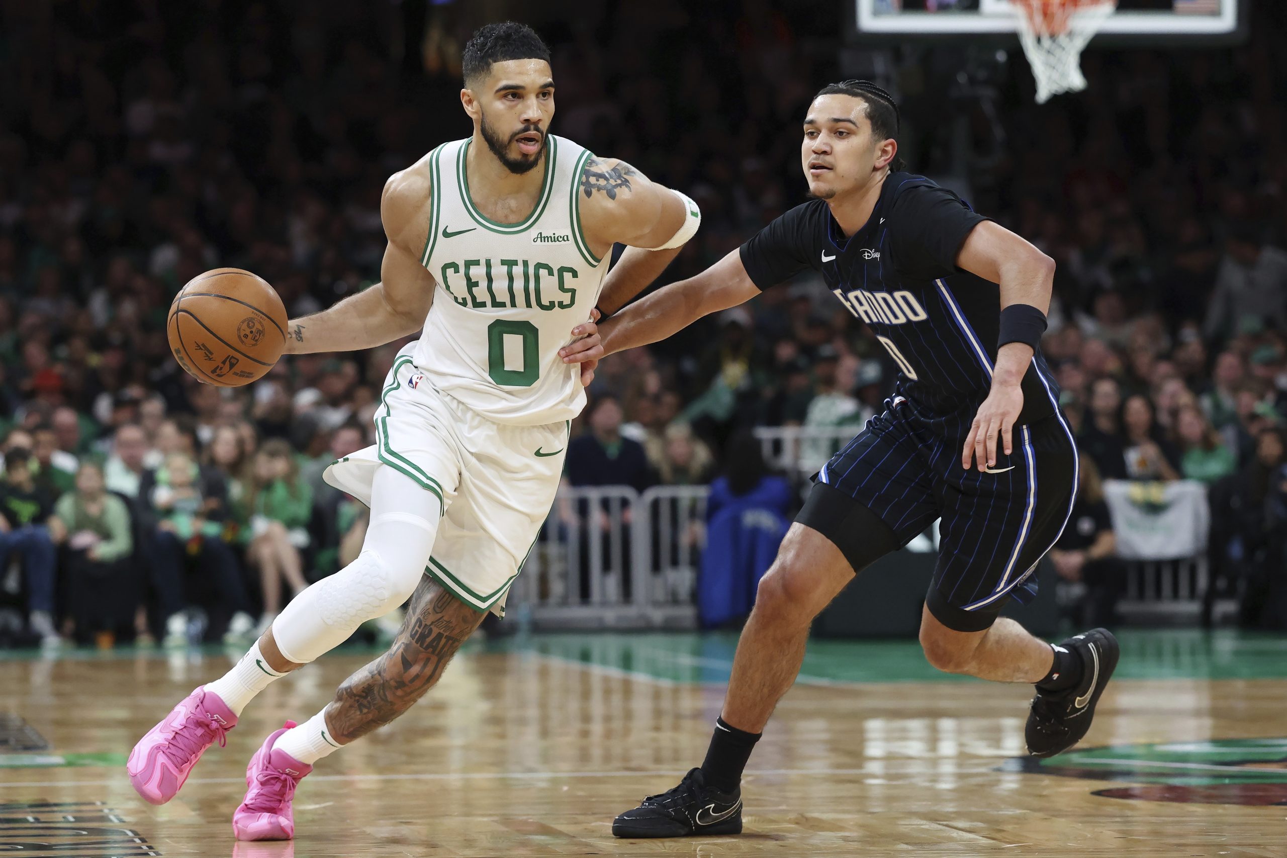 Jayson Tatum back in Celtics’ starting lineup for Game 3 at Orlando after bruised wrist