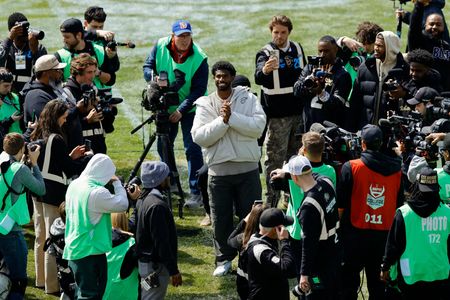 Falcons say son of DC Jeff Ulbrich prank-called Shedeur Sanders