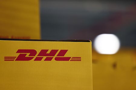 DHL resumes global shipments of over $800 to US consumers