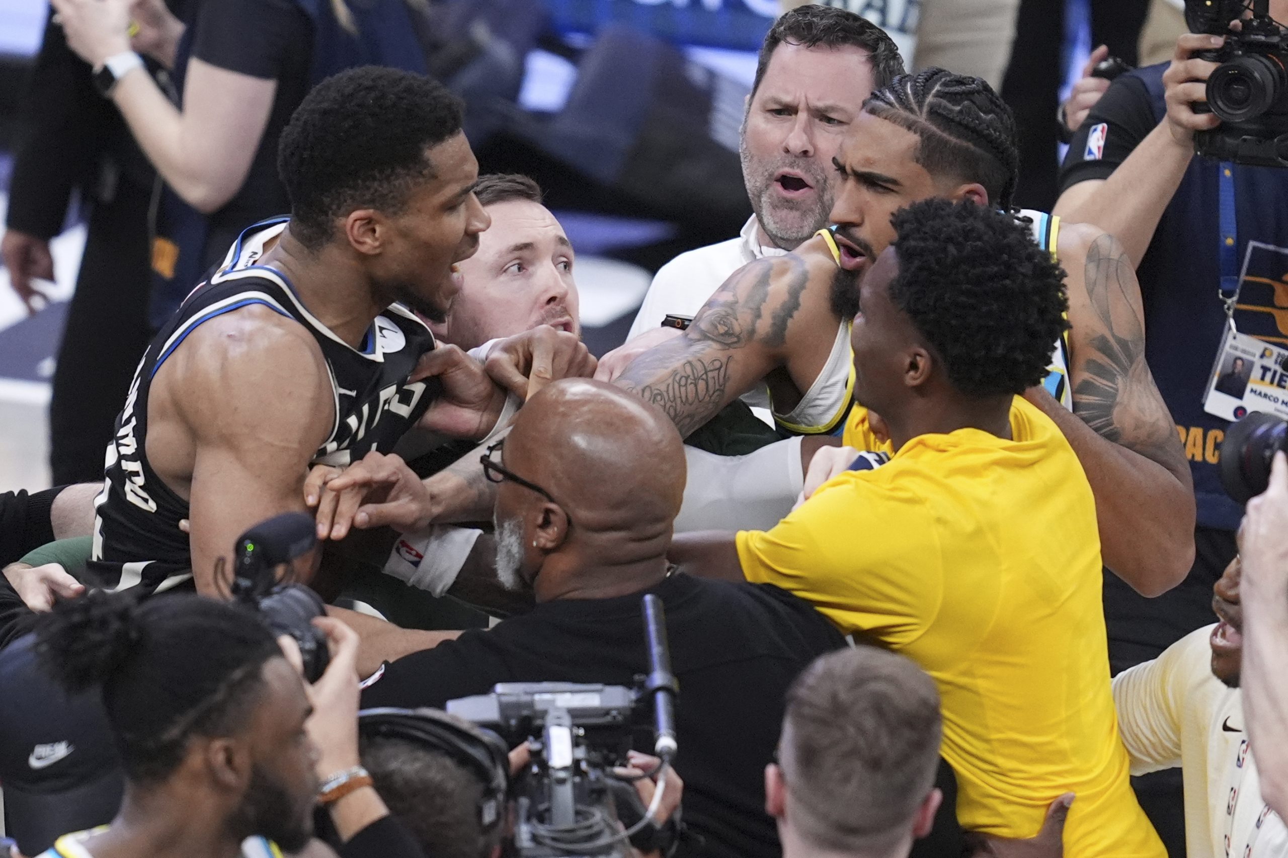 Tyrese Haliburton scolds his father for sparking postgame fracas after Pacers eliminate Bucks