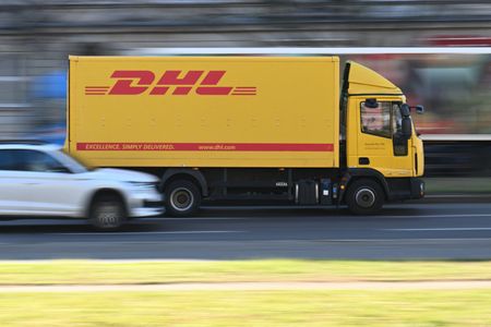 German logistics group DHL posts higher earnings in Q1 but cautious on trade