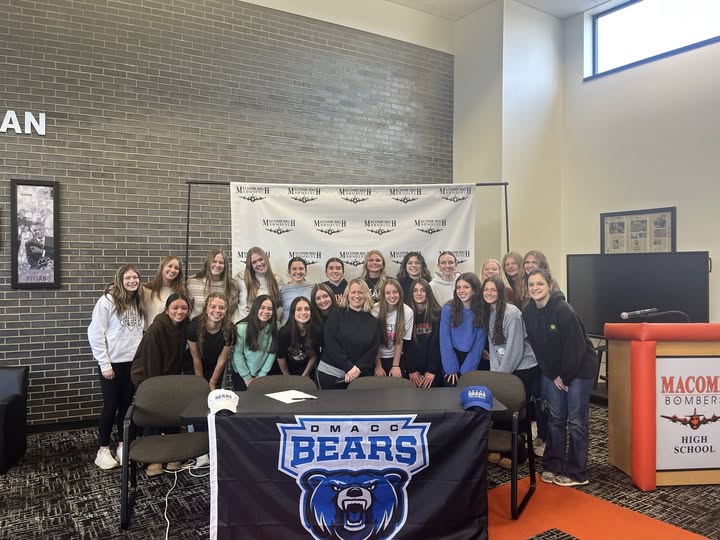 Congratulations Kathryn Lukkarinen. She has signed her NLI to play volleyball at Des Moines Area Community College! #Onc…