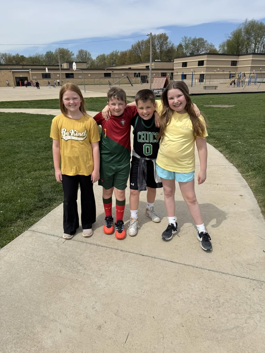 Edison is always full of SMILES!! These kids make Edison an amazing place to be!! #recess #Edison #4thgrade #youmakediso…