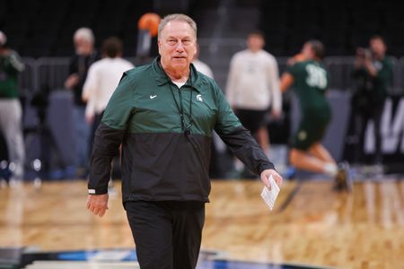 Tom Izzo named co-interim AD in Michigan State shakeup