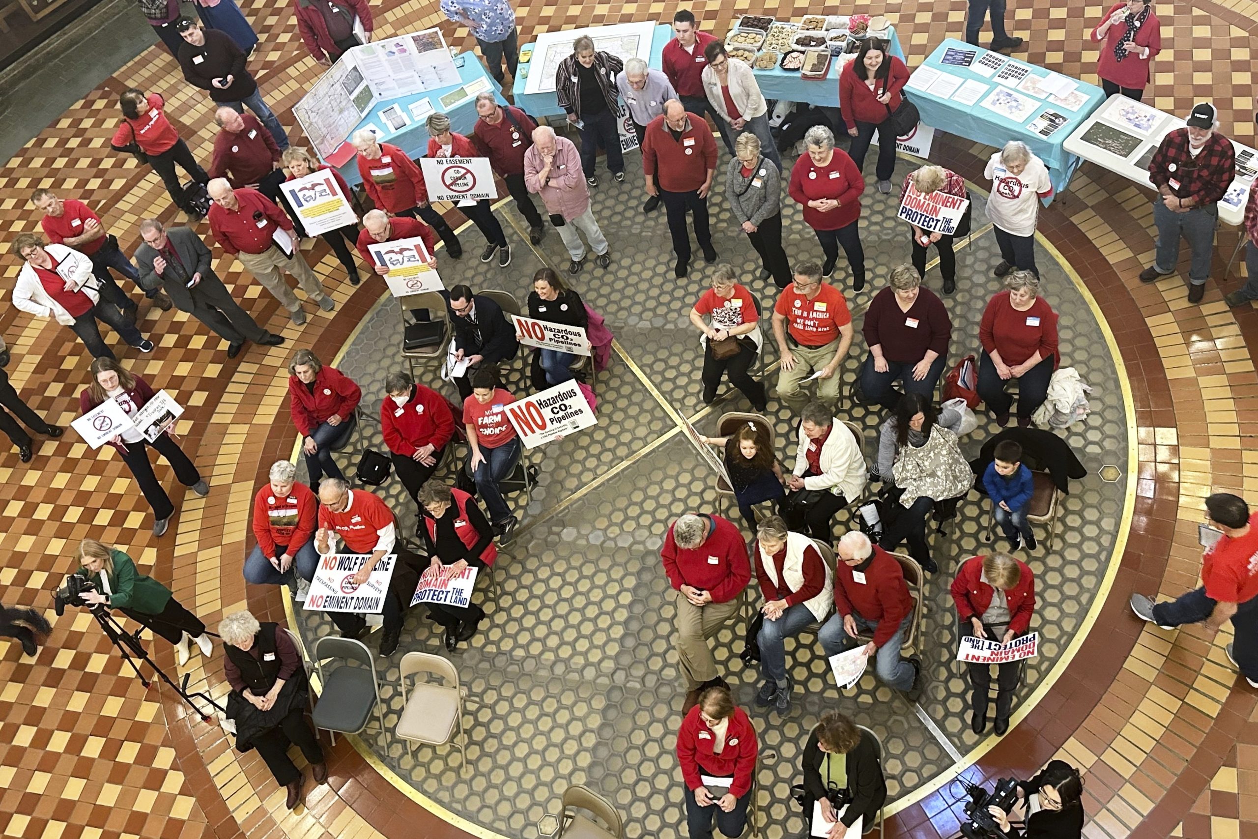 Midwest carbon dioxide pipeline could face new hurdle as some Iowa lawmakers question eminent domain