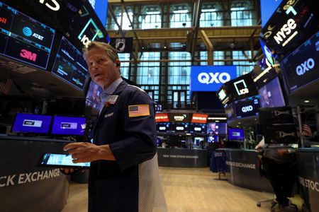 US equity funds see outflows for third straight week