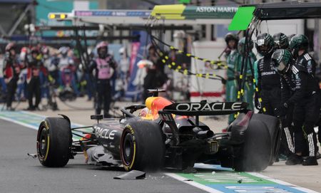 Motor racing-Red Bull blame human error for Verstappen unsafe release