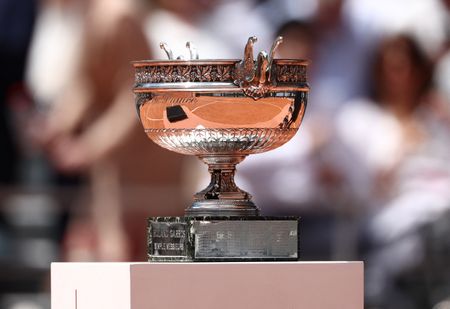 Tennis-French Open 2025 prize money: how much do the winners earn?