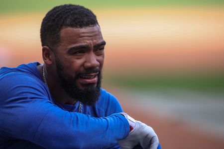 Dodgers OF Teoscar Hernandez to have MRI on hamstring