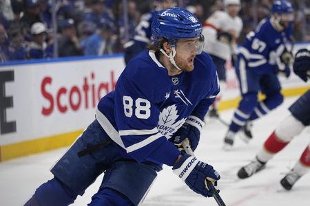 Maple Leafs start series strong with win over Panthers