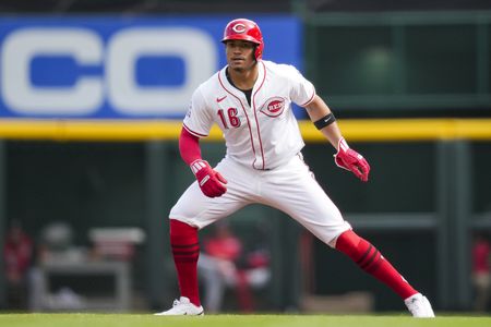 Reds place 3B Noelvi Marte (oblique) on IL