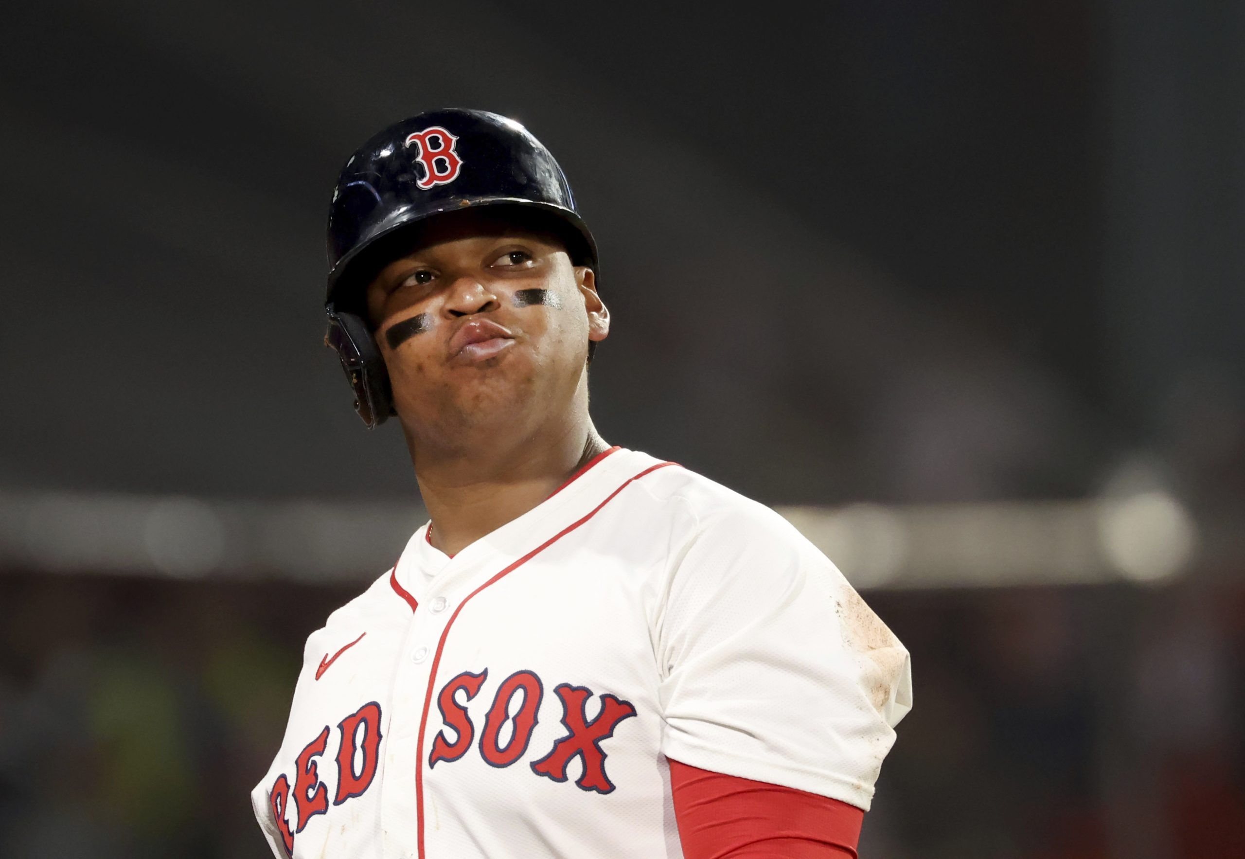 Red Sox owner John Henry flies to Kansas City to meet with disgruntled slugger Rafael Devers