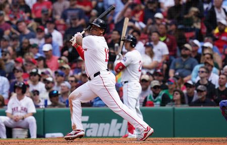 Unhappy at 1B notion, Red Sox’s Rafael Devers meets with owner