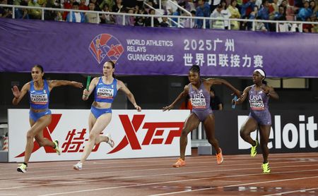 Athletics-Italy, Canada and Jamaica sparkle in mixed 4x100m relay’s global debut