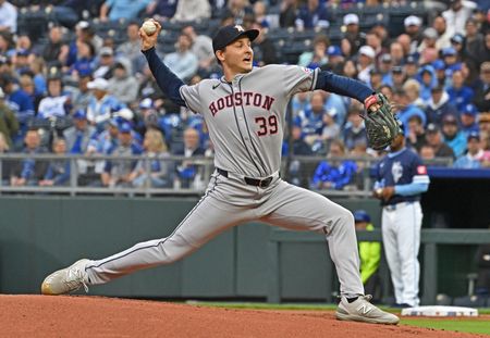 Astros rotation adjusting again with RHP Hayden Wesneski on IL