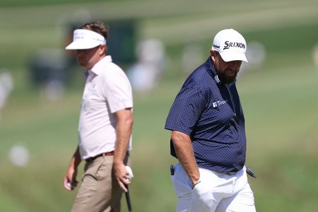 Lip-outs galore at Truist as green speeds catch field by surprise