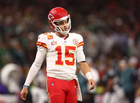 Patrick Mahomes enters high school HOF, partners with Texas schools
