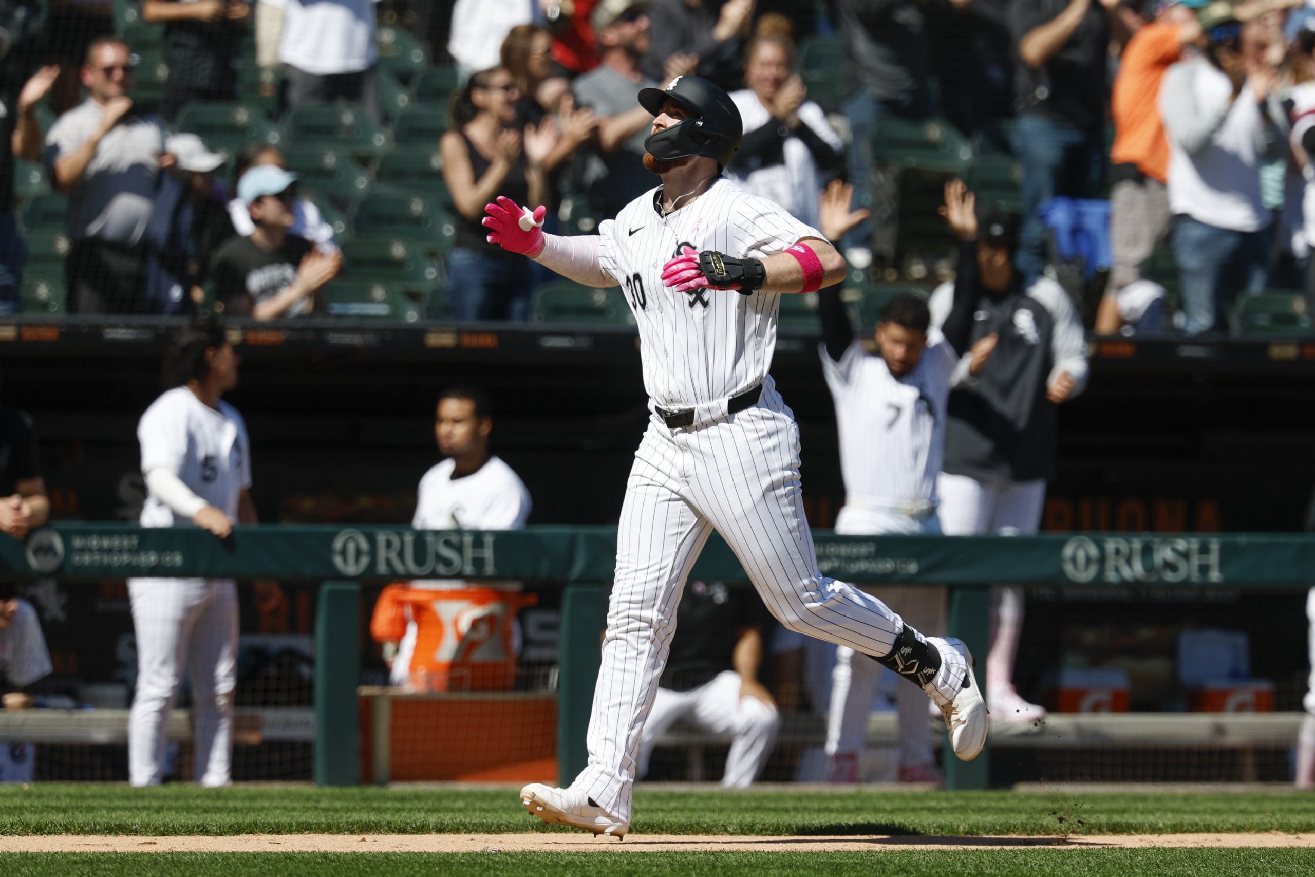 Elko makes his first hit count: His 3-run homer lifts the White Sox over the Marlins 4-2