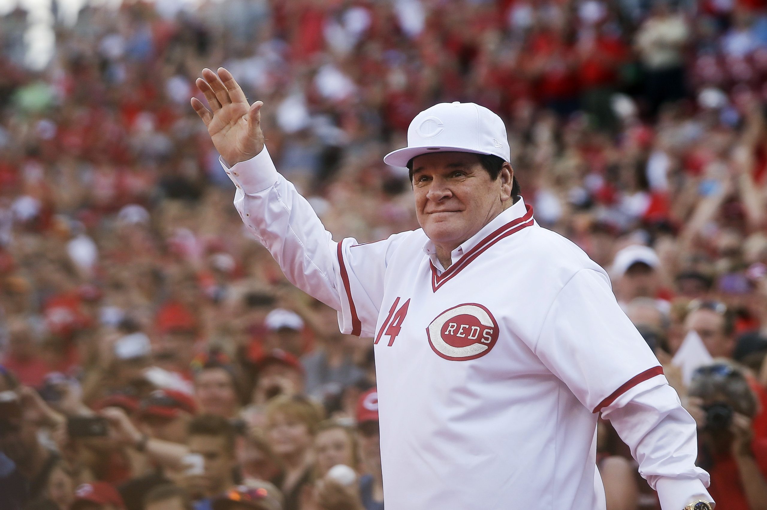 MLB reinstates Pete Rose and Shoeless Joe Jackson, making them Hall of Fame eligible