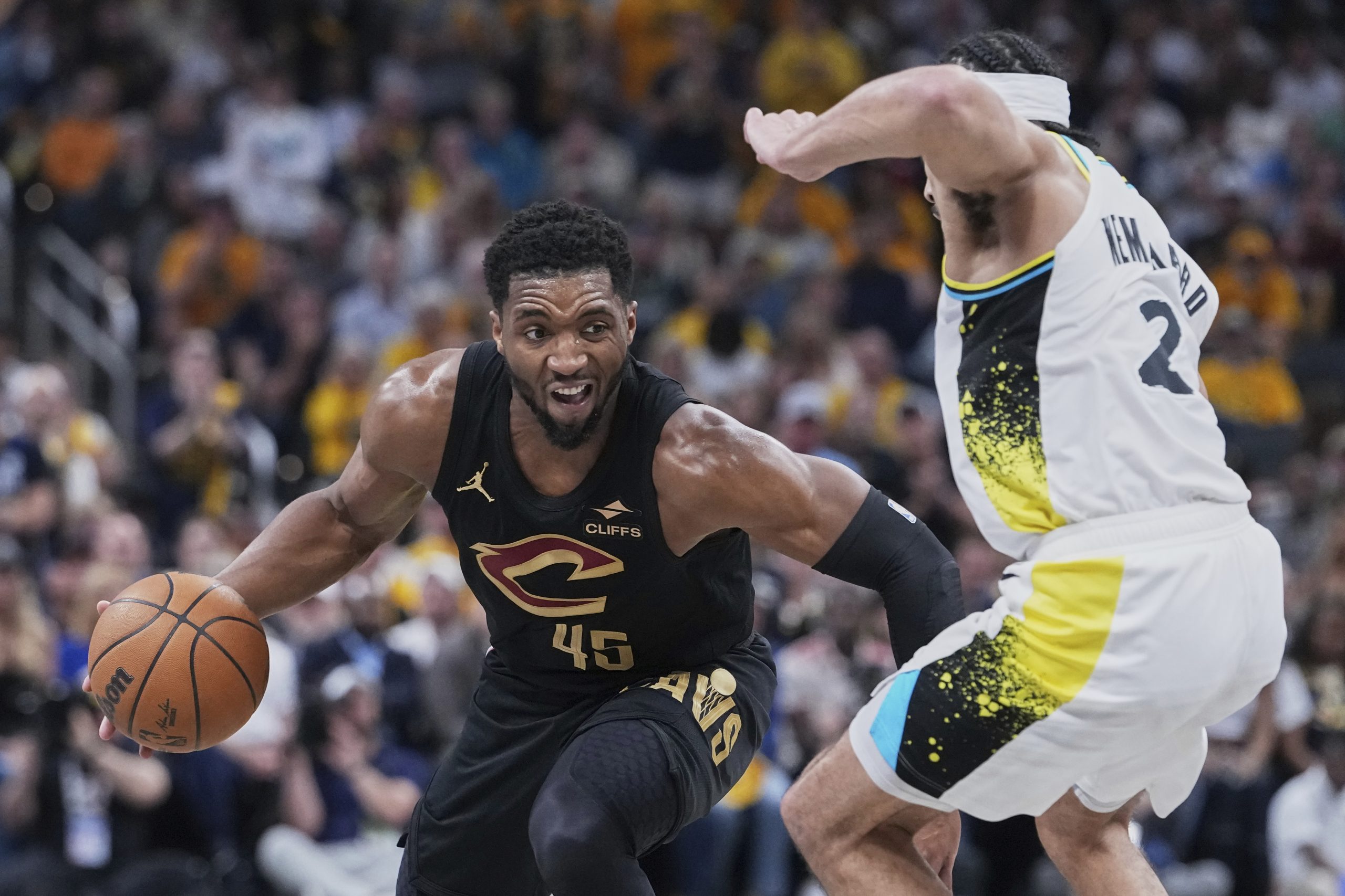 Donovan Mitchell starts for Cleveland in must-win Game 5 vs. Pacers despite sprained ankle