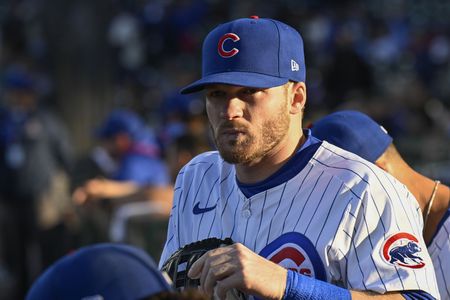 Cubs place OF Ian Happ (oblique) on 10-day injured list