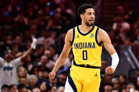 Pacers escape 19-point hole, KO Cavaliers in Game 5