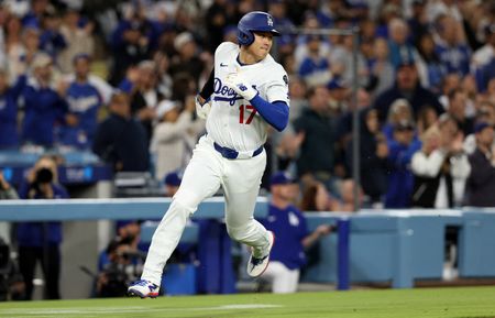 Dodgers smack 4 homers, coast to victory over A’s