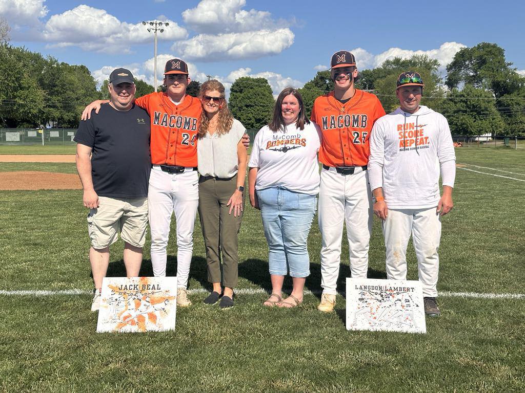 Bomber Baseball rallies with 4 in a he bottom of the 6th and hold off a good Beardstown team to win 5-3 on Senior Day! C…