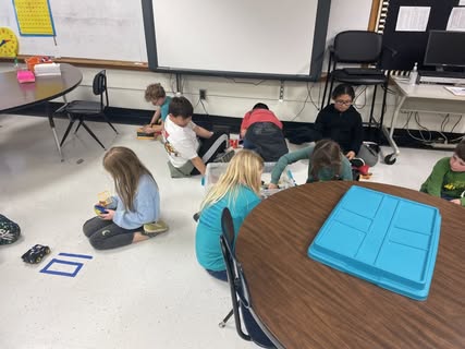 Session #4 of robotics at Lincoln.   The kids learned so much.   Thank you to all of the volunteers who have helped us….