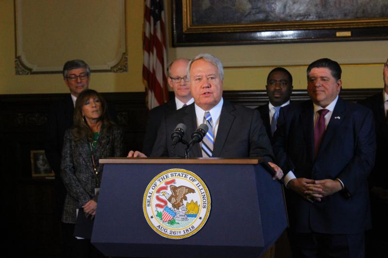 Bill to raise age mandate for Illinois driving test advances