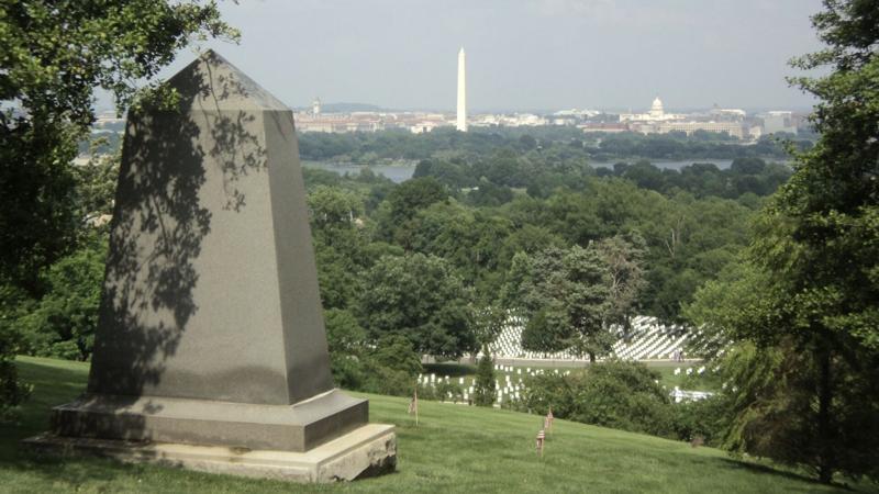 Lawmakers urge State Department to speed-up tourist visa approvals