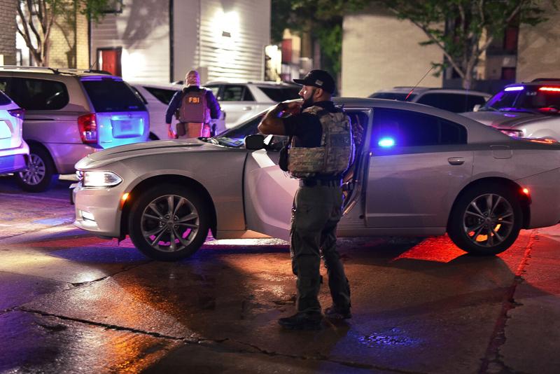 ICE Houston sweep: 422 arrested including 296 criminals, 528 deported in a week