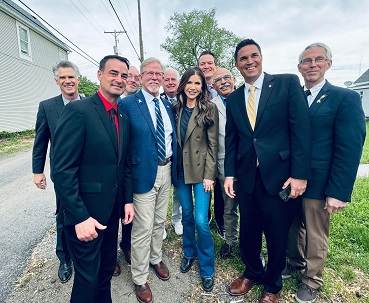 Senator Andrew Chesney Stands with Homeland Security Secretary Kristi Noem