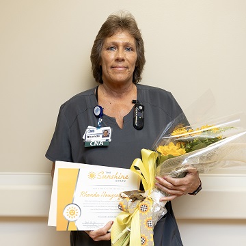 CGH Recognizes Sunshine Award Winner Rhonda Houzenga, CNA