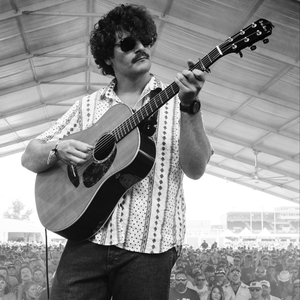 Cole Chaney @ Friendly Valley Tavern – Peoria, IL