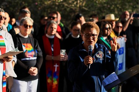 Los Angeles mayor lifts curfew imposed after immigration raids, protests