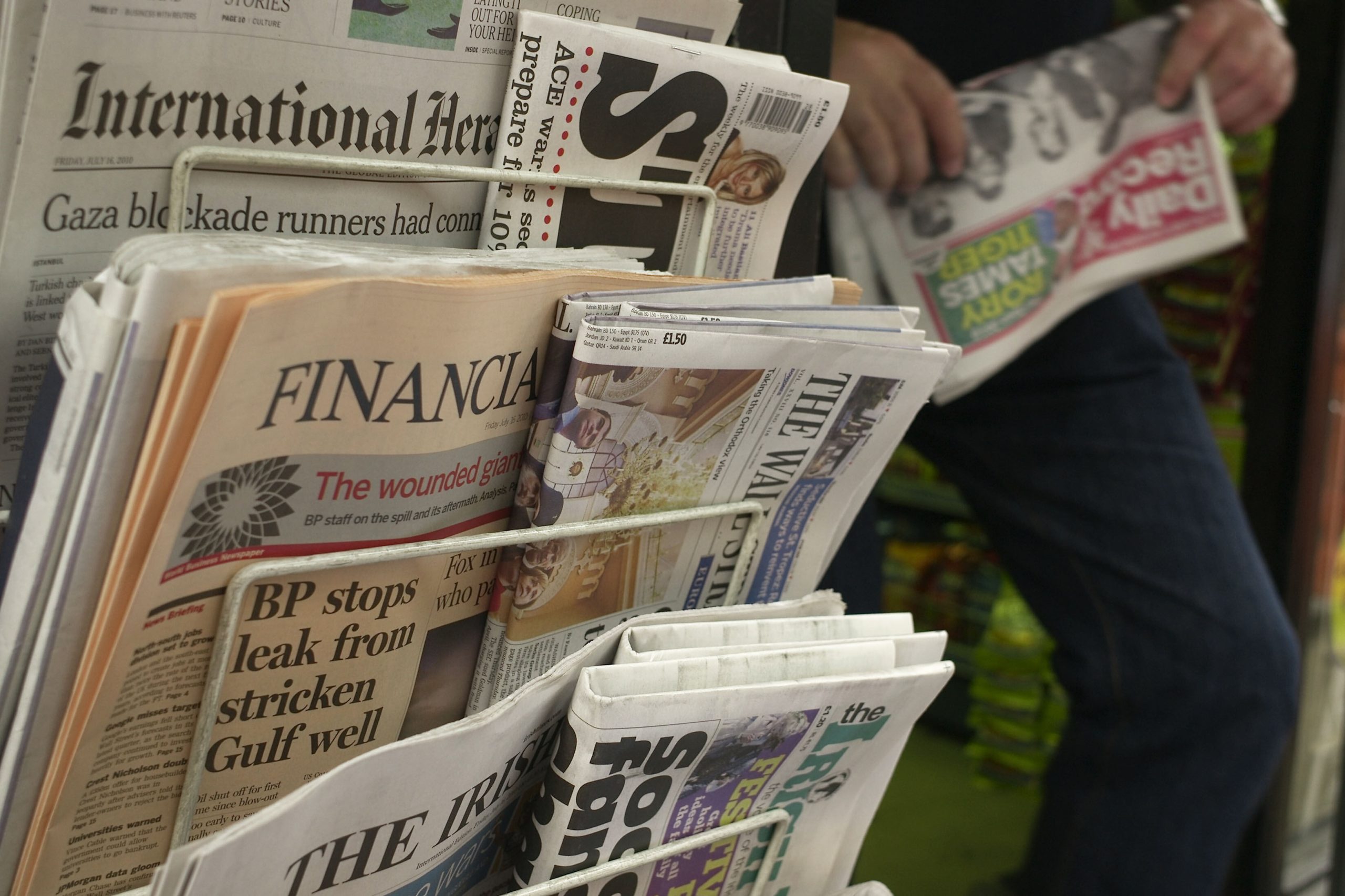 Life on the other side: Refugees from ‘old media’ flock to the promise of working for themselves