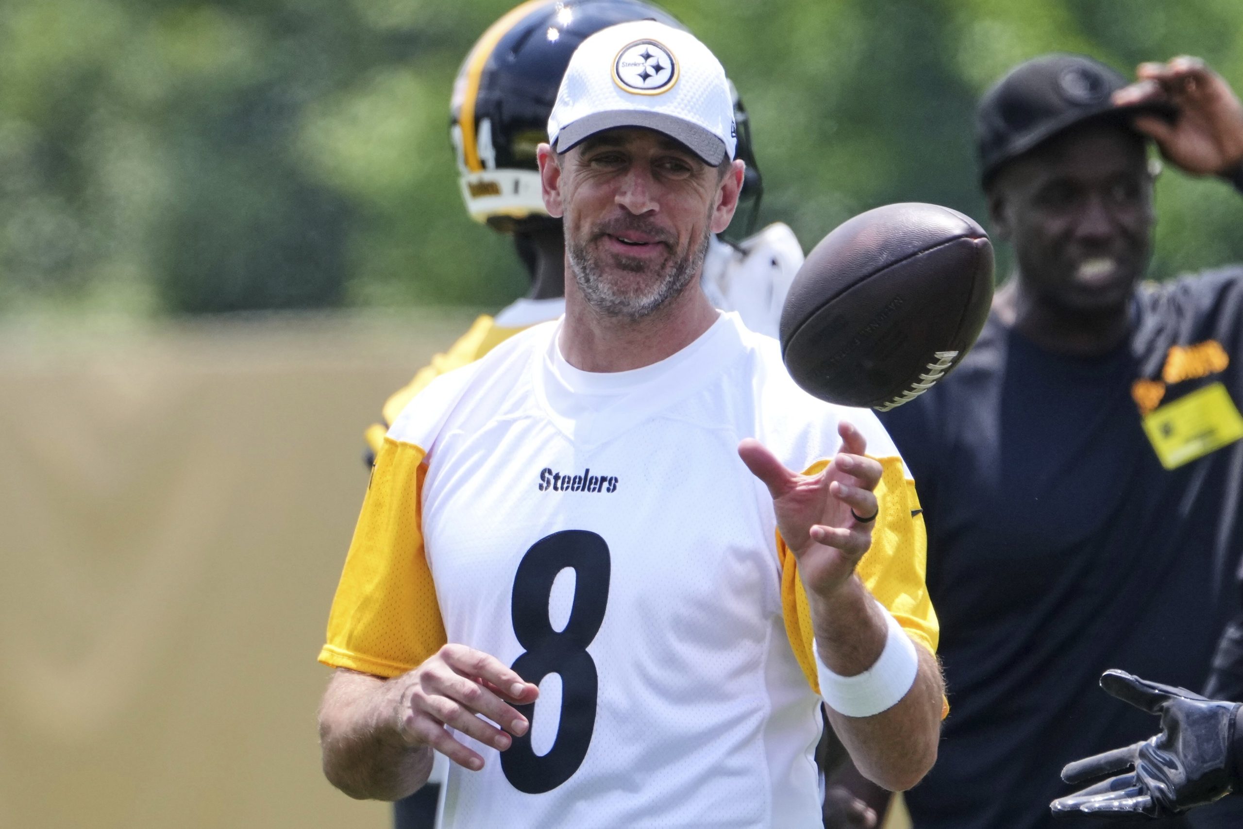 Steelers QB Aaron Rodgers is ‘pretty sure’ the 2025 season will be his last in the NFL