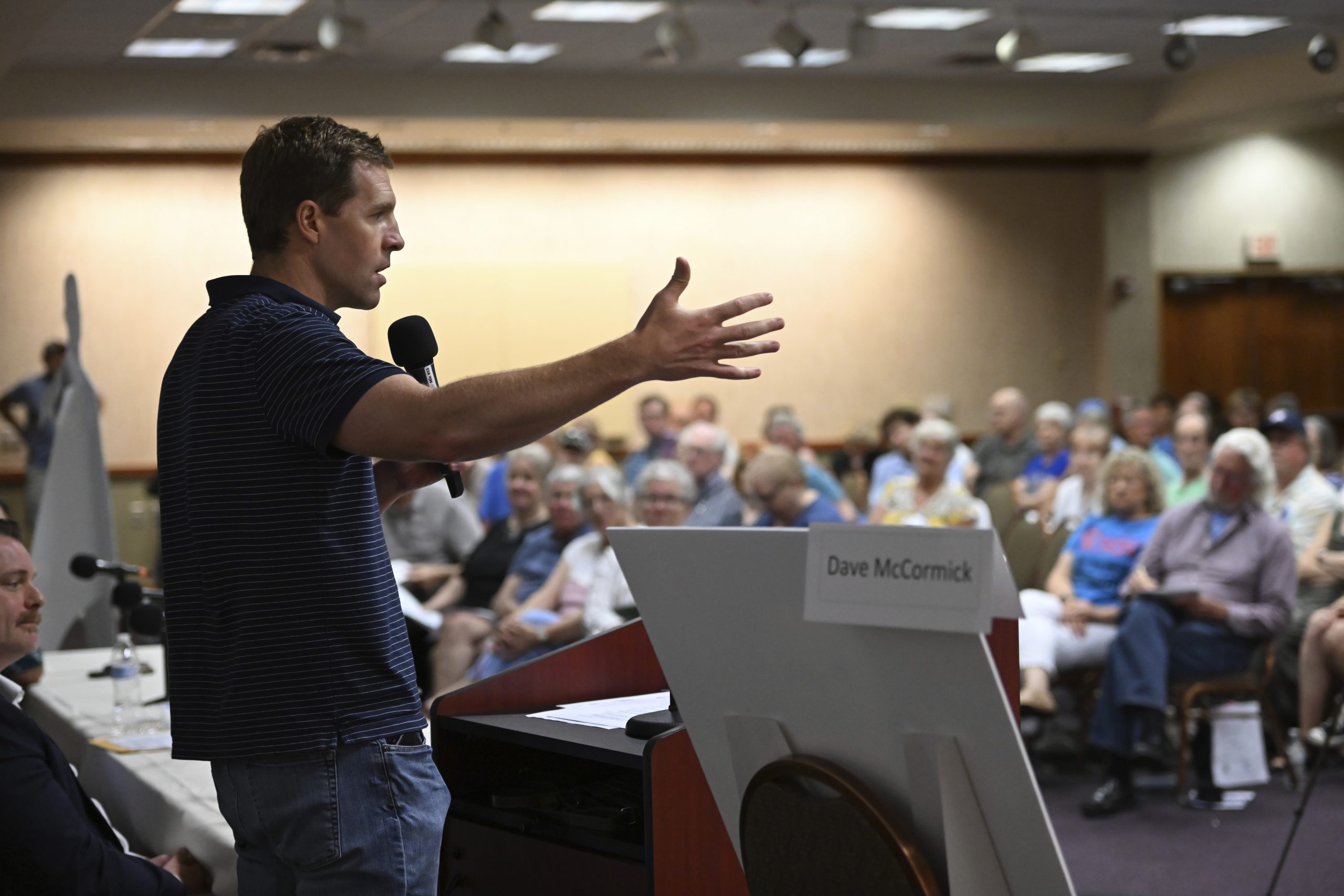 Democrats are trying to figure out what to do about John Fetterman. One of them is stepping up