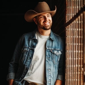 Stephen Paul @ Oak Grove Tavern – Bettendorf, IA