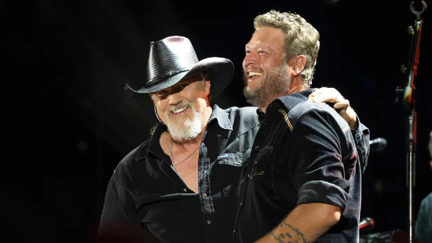 Blake Shelton brings a secret weapon to Thursdays CMA Fest special on ABC