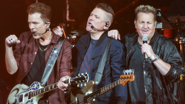 Rascal Flatts follow the emotional flood of their tour with Refueled Duets