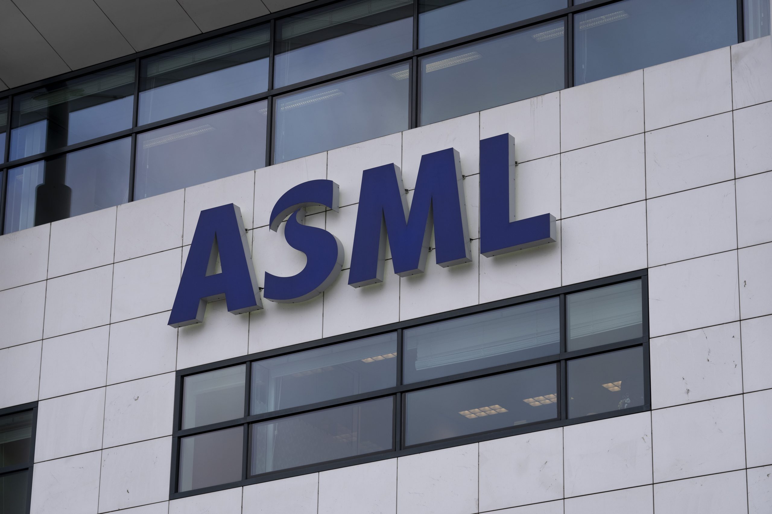 Russian convicted of breaching sanctions by sharing knowhow from tech giant ASML
