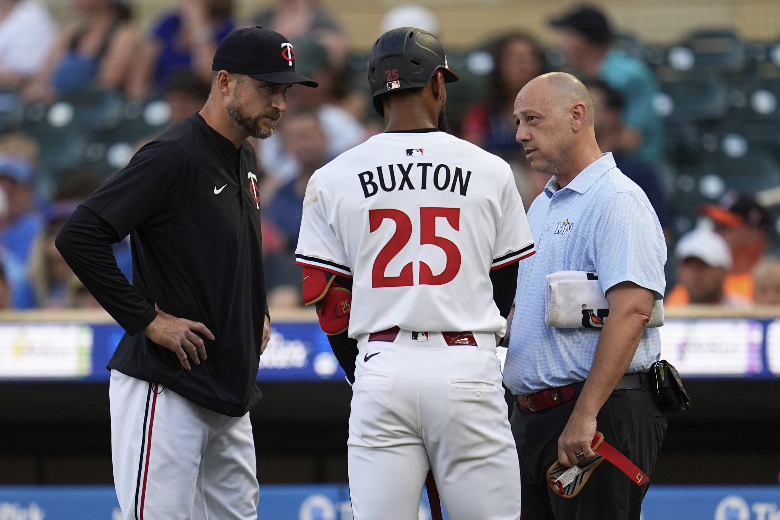 Twins keep sore Buxton out of starting lineup with bruised hand, but expect All-Star to be fine