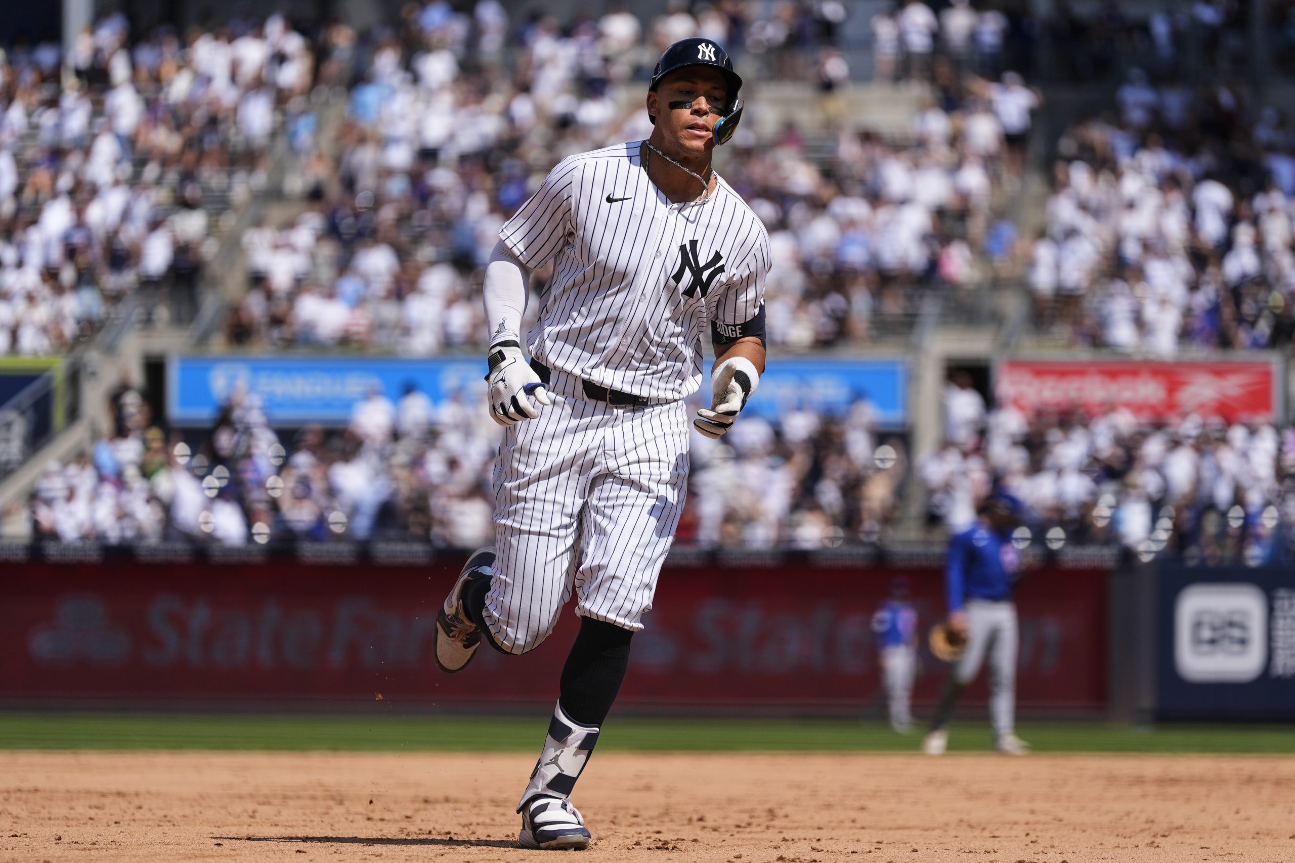 Aaron Judge becomes fastest to 350 homers, doing so in 1,088 games, bettering Mark McGwire’s 1,280