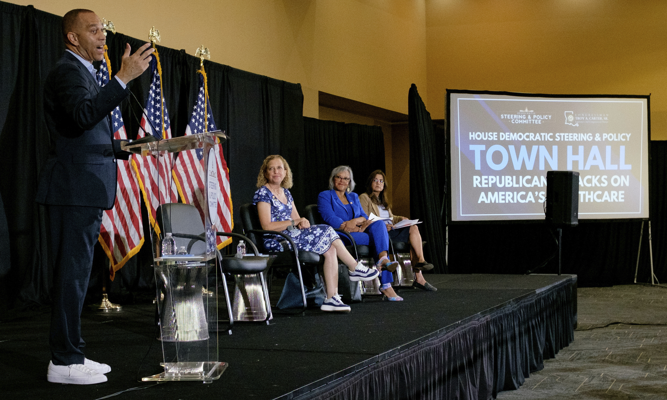 ‘Beautiful’ or ‘Ugly,’ Trump’s big bill shapes the battle for House control in 2026 midterms