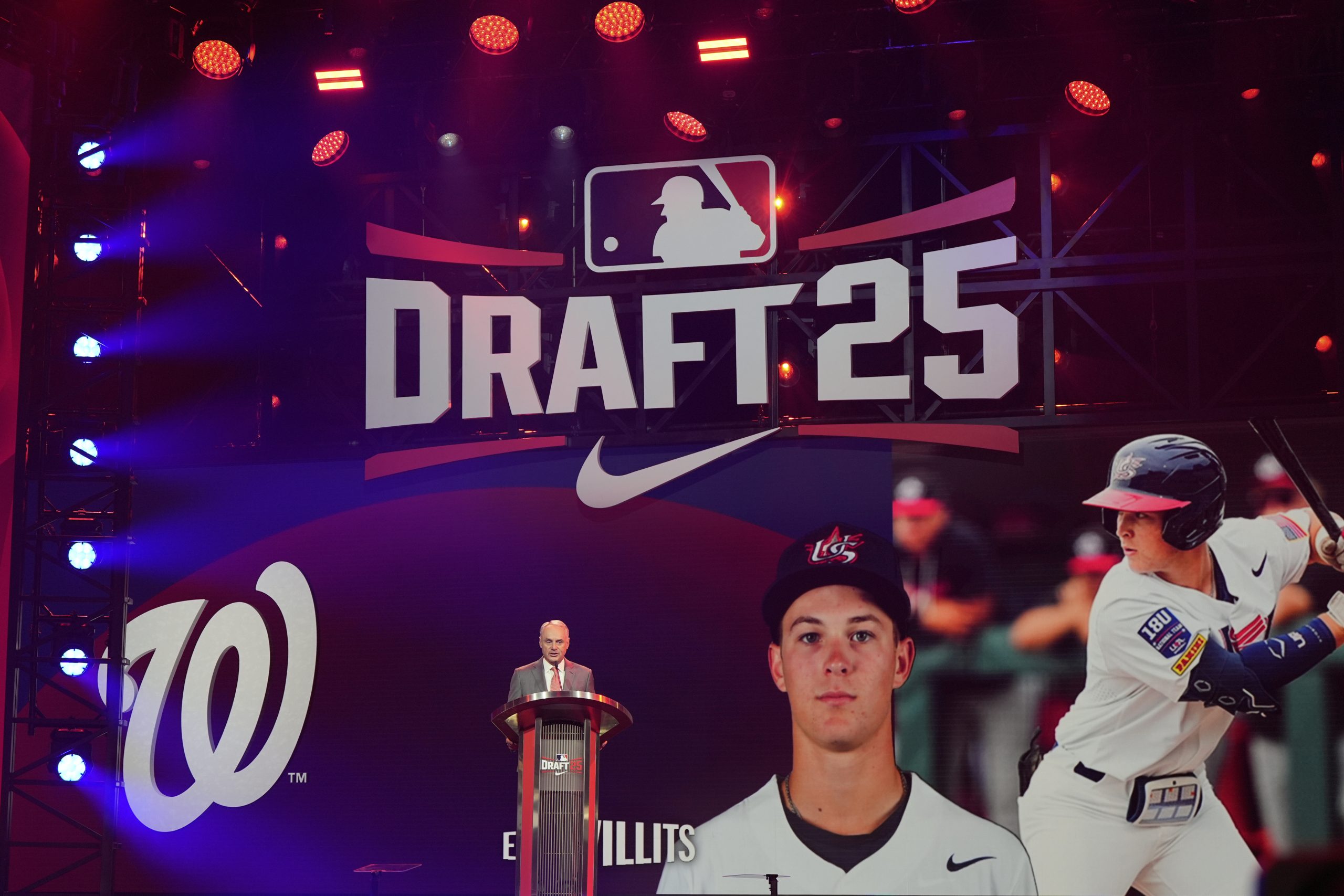 Nationals take high school shortstop Eli Willits, son of ex-MLBer Reggie, with No. 1 pick in draft