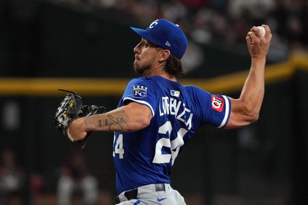 Royals place RHP Michael Lorenzen (oblique) on IL